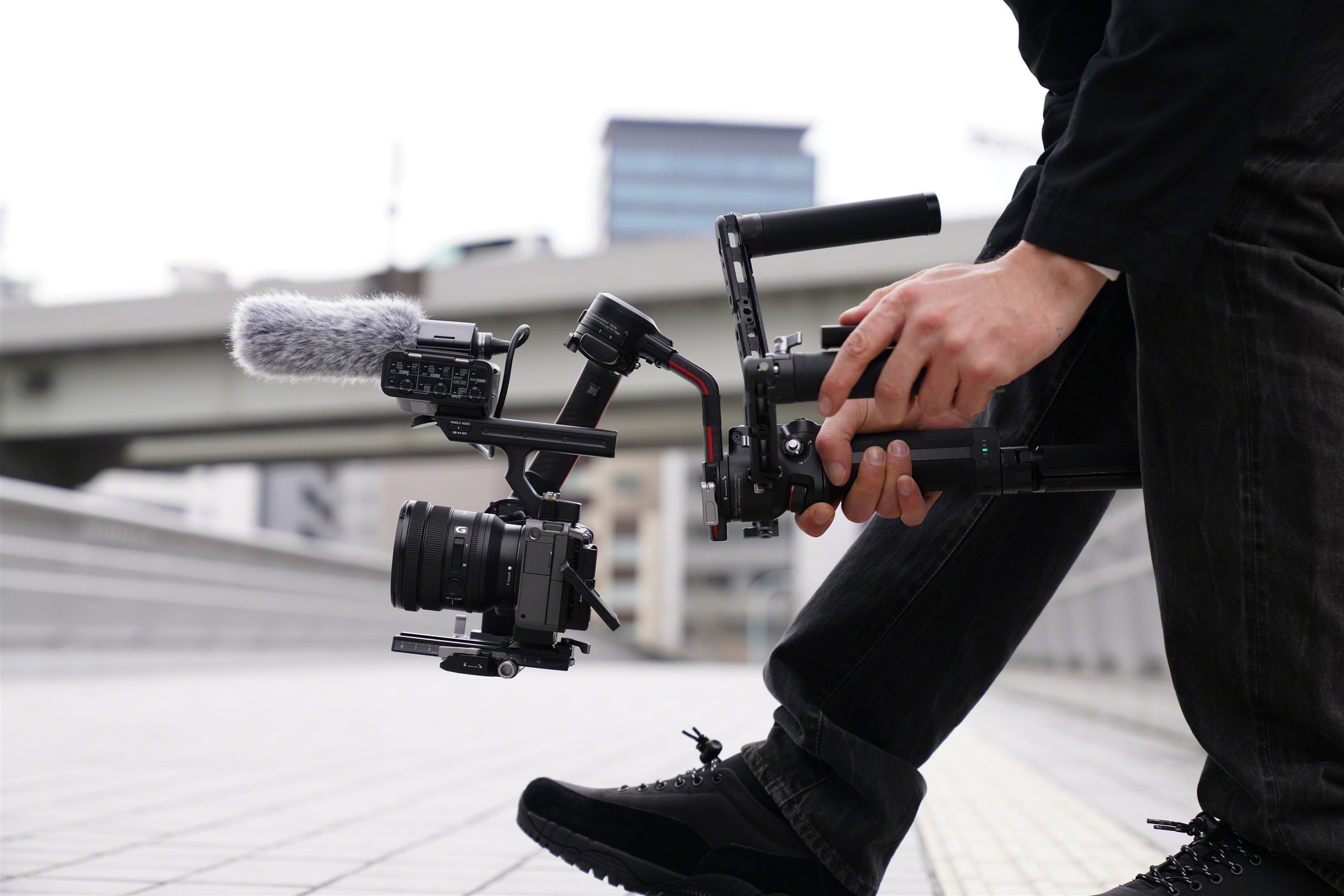 FE PZ 16-35F4G_Sony_Alpha_7S_III_von_Sony(2).jpg