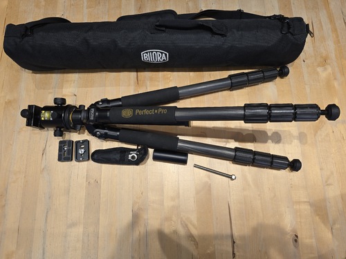 Mehr Informationen zu "Carbon Stativ 22-160(180)cm C324 Bilora"